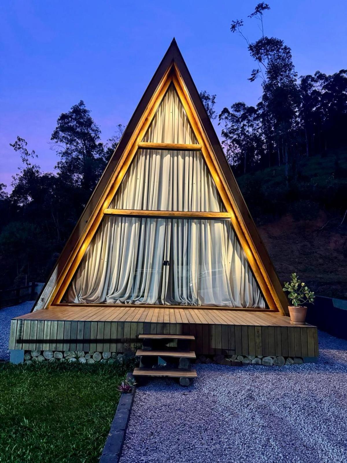 Chale Amanhecer Serra Do Rio Do Rastro 劳鲁米莱 外观 照片